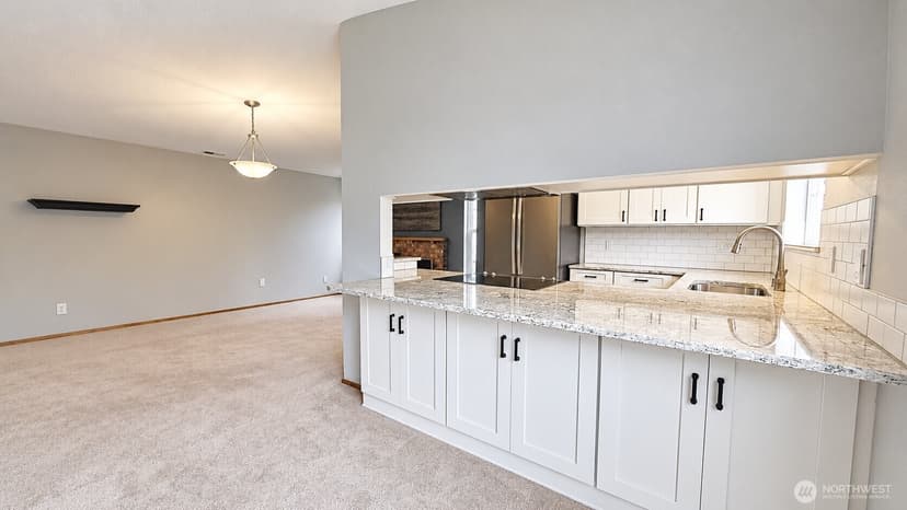 Property photo for 11945 SE 260th Place, Kent photo 8