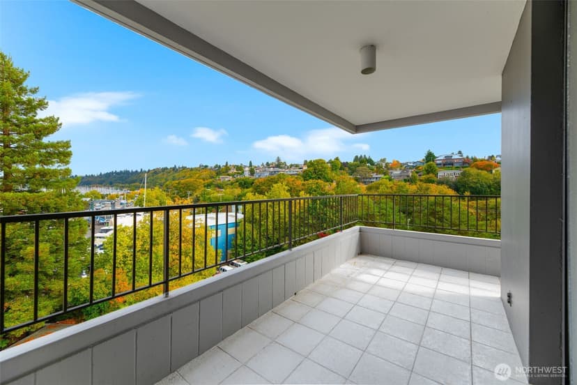 Property photo for 6535 Seaview Avenue NW #711B, Seattle photo 10
