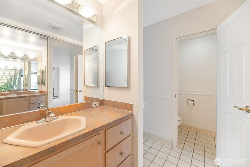 Property photo for 6535 Seaview Avenue NW #711B, Seattle photo 21