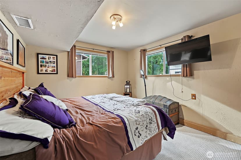 Property photo for 218 S 317th Place, Federal Way photo 19