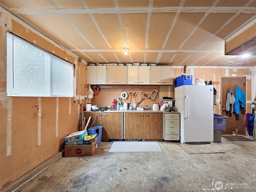 Property photo for 218 S 317th Place, Federal Way photo 24