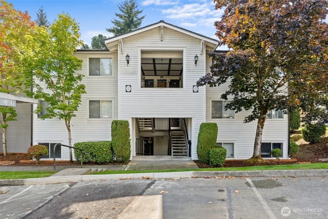 Property photo for 15415 35th Avenue W #F105, Lynnwood