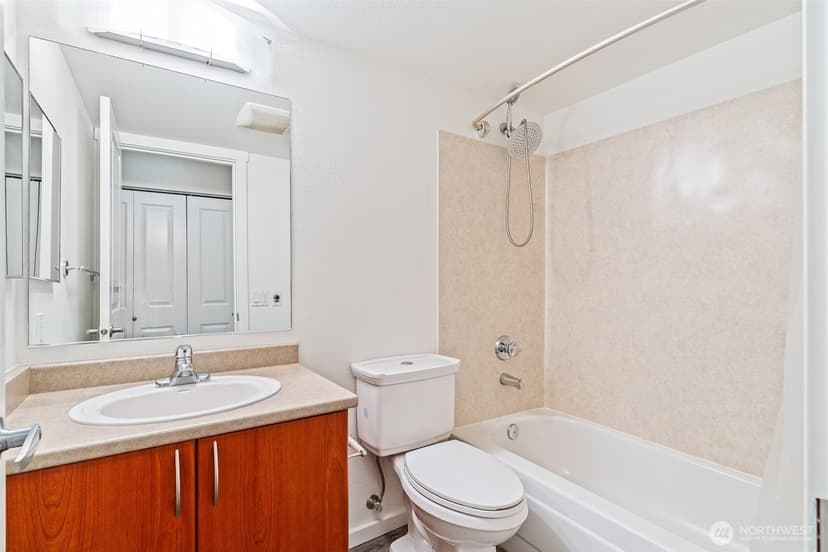 Property photo for 15415 35th Avenue W #F105, Lynnwood photo 9