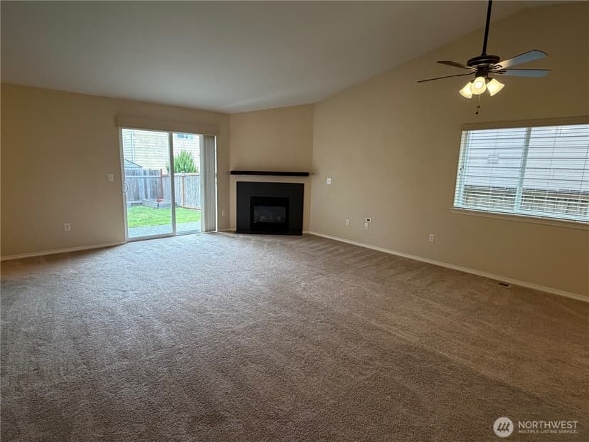 Property photo for 5755 122nd Place NE, Marysville photo 6