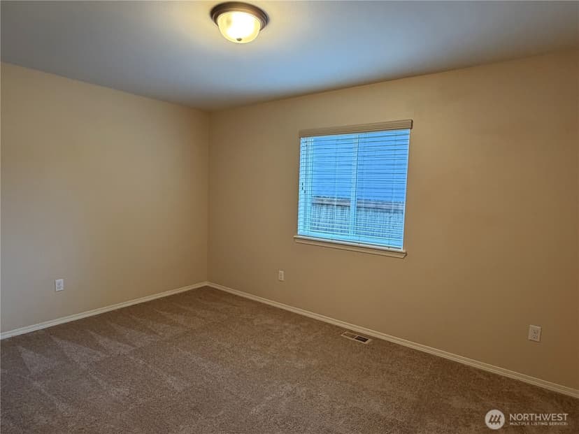 Property photo for 5755 122nd Place NE, Marysville photo 16