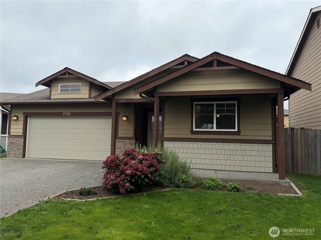 Property photo for 5755 122nd Place NE, Marysville photo 3