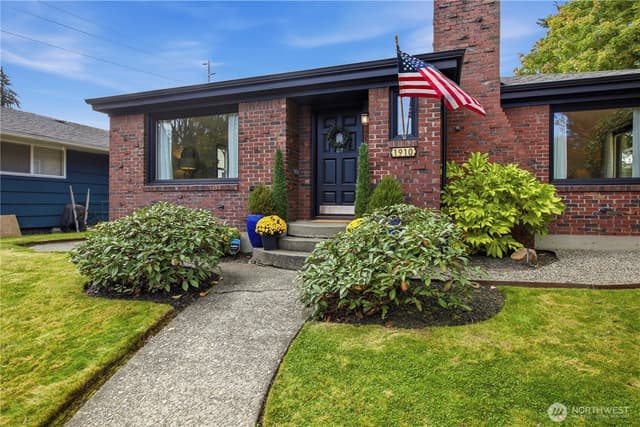 Property photo for 1910 N Union Avenue, Tacoma photo 3
