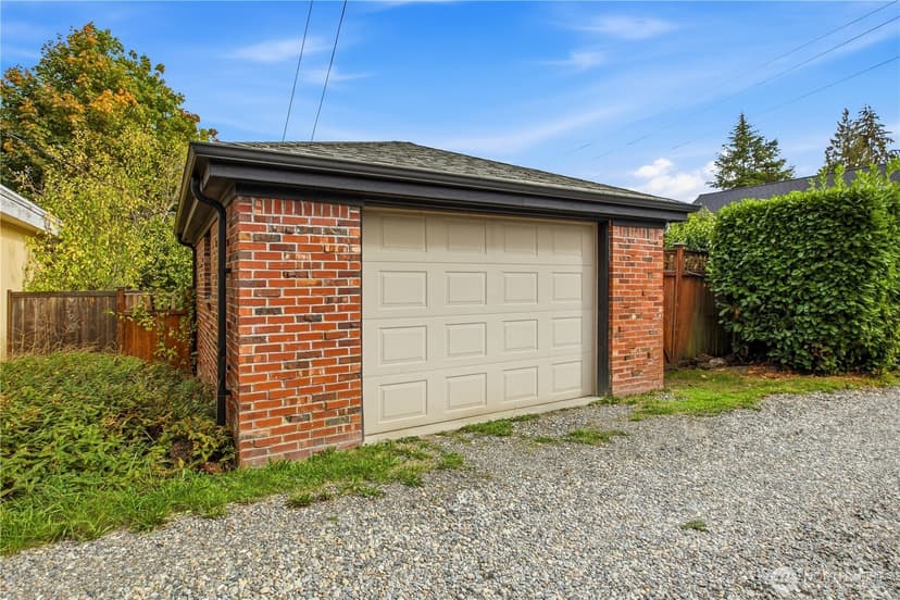 Property photo for 1910 N Union Avenue, Tacoma photo 31