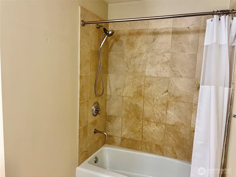 Property photo for 360 Washington Avenue #204, Bremerton photo 25