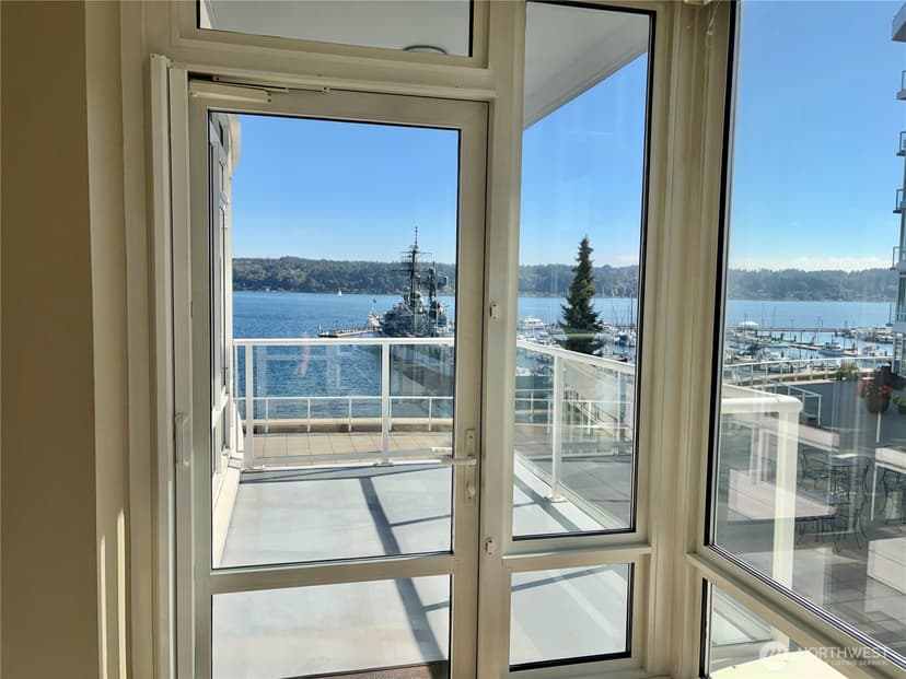 Property photo for 360 Washington Avenue #204, Bremerton photo 6