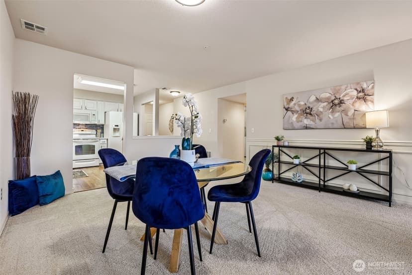 Property photo for 22535 SE Highland Circle #302, Issaquah photo 13