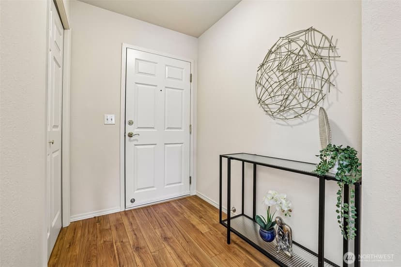 Property photo for 22535 SE Highland Circle #302, Issaquah photo 6