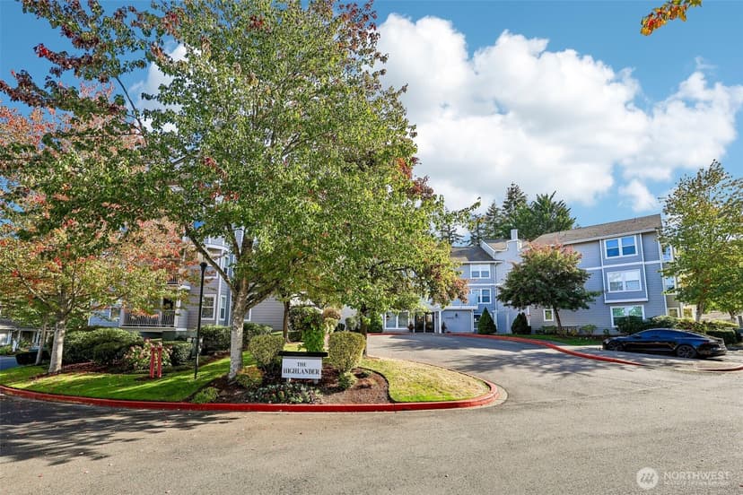 Property photo for 22535 SE Highland Circle #302, Issaquah photo 4