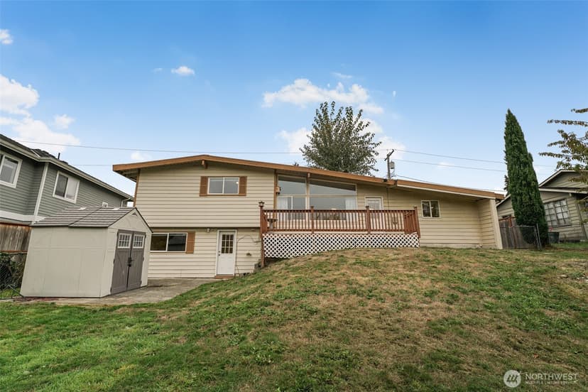 Property photo for 15425 SE 11th Street, Bellevue photo 23