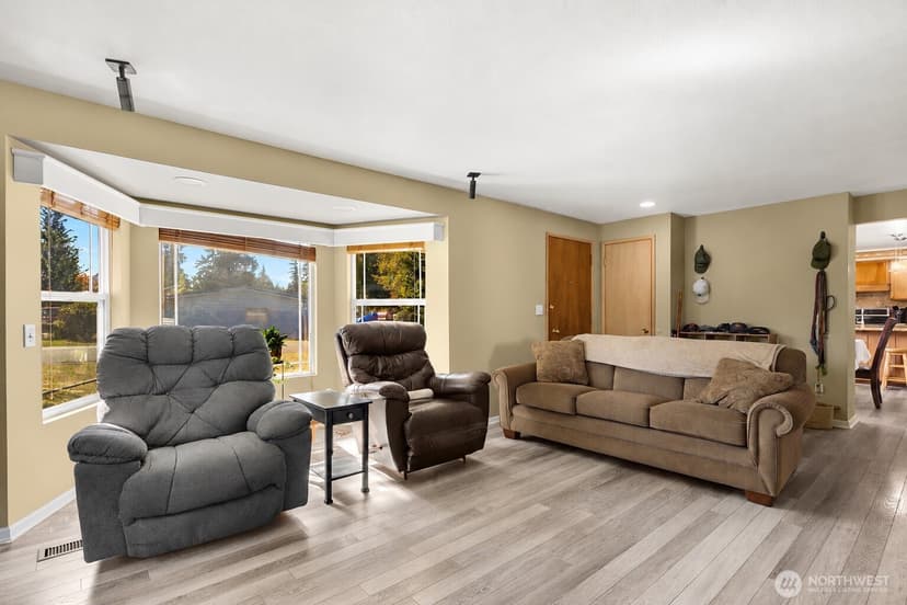 Property photo for 12820 SE 172nd Street, Renton photo 6