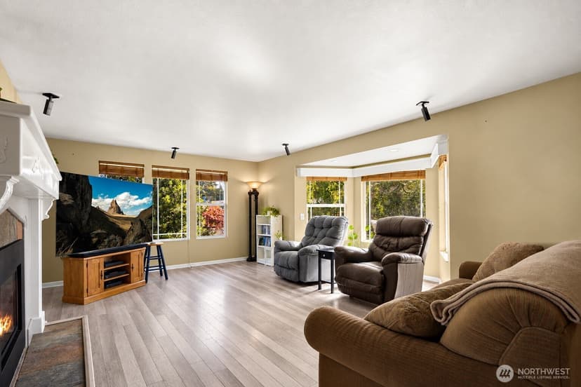Property photo for 12820 SE 172nd Street, Renton photo 9