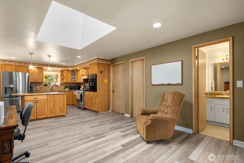 Property photo for 12820 SE 172nd Street, Renton photo 18