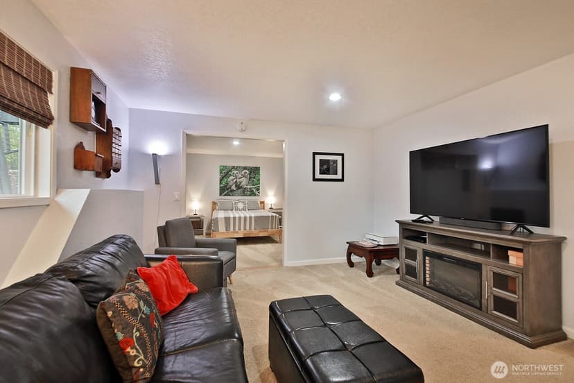 Property photo for 2496 Discovery Place, Langley photo 34