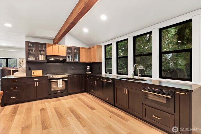 Property photo for 1311 SW Lake Roesiger Road, Snohomish photo 11