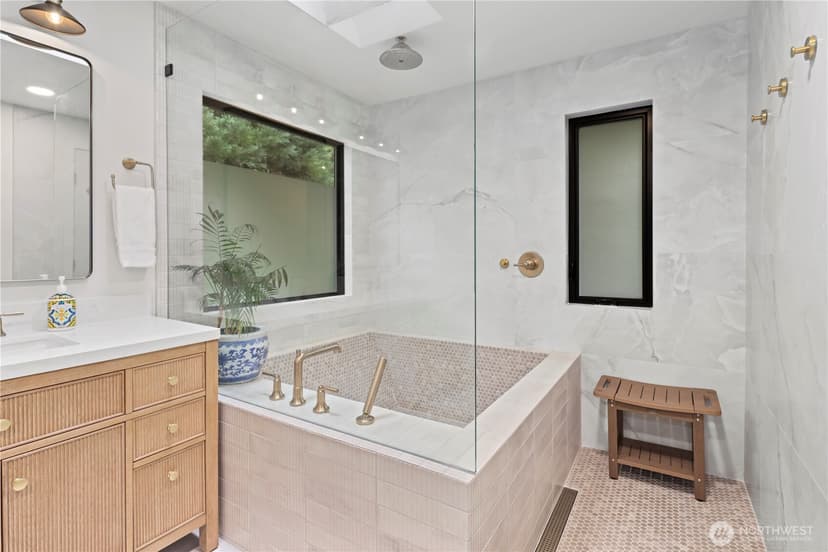 Property photo for 1311 SW Lake Roesiger Road, Snohomish photo 21