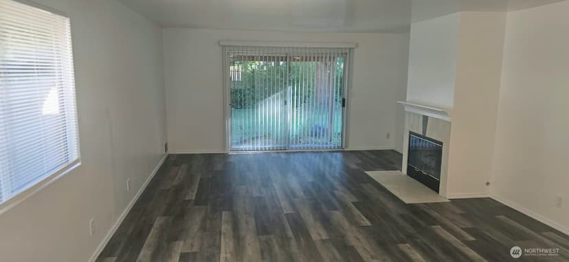 Property photo for 13821 SE Allen Road #B, Bellevue photo 12