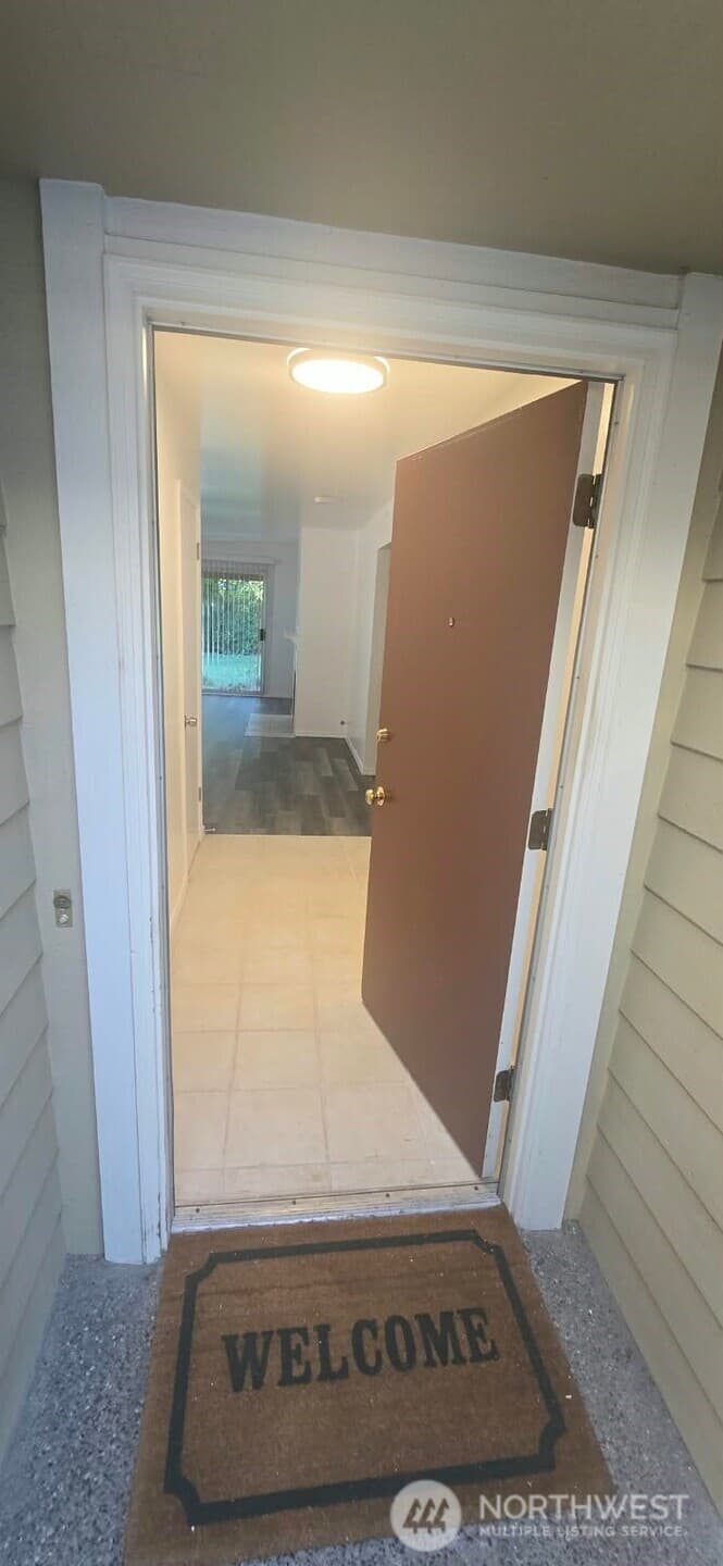 Property photo for 13821 SE Allen Road #B, Bellevue photo 15