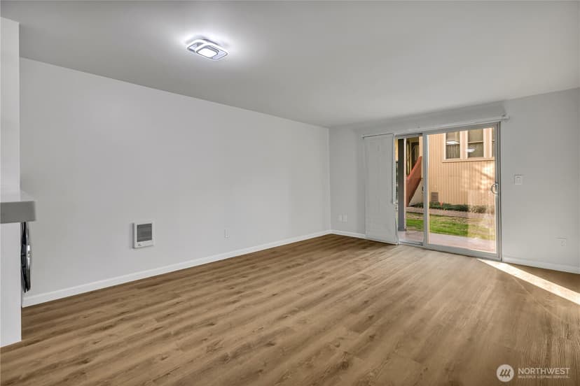 Property photo for 31003 14th Avenue S #G8, Federal Way photo 10
