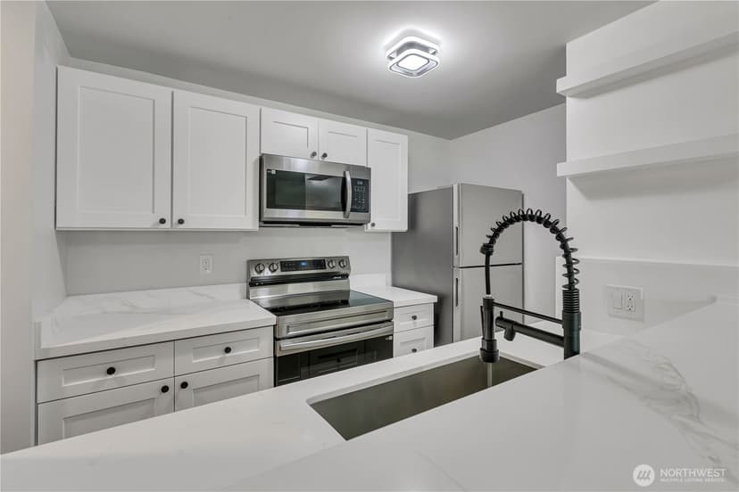 Property photo for 31003 14th Avenue S #G8, Federal Way photo 7