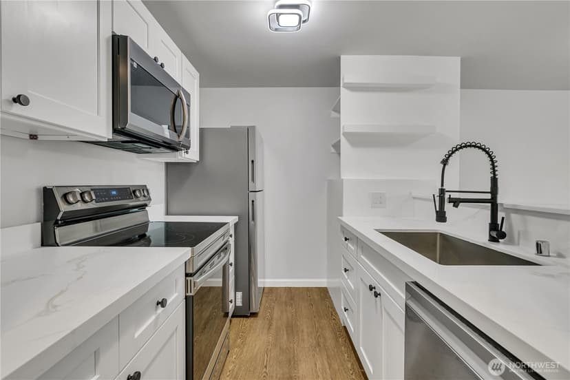 Property photo for 31003 14th Avenue S #G8, Federal Way photo 5