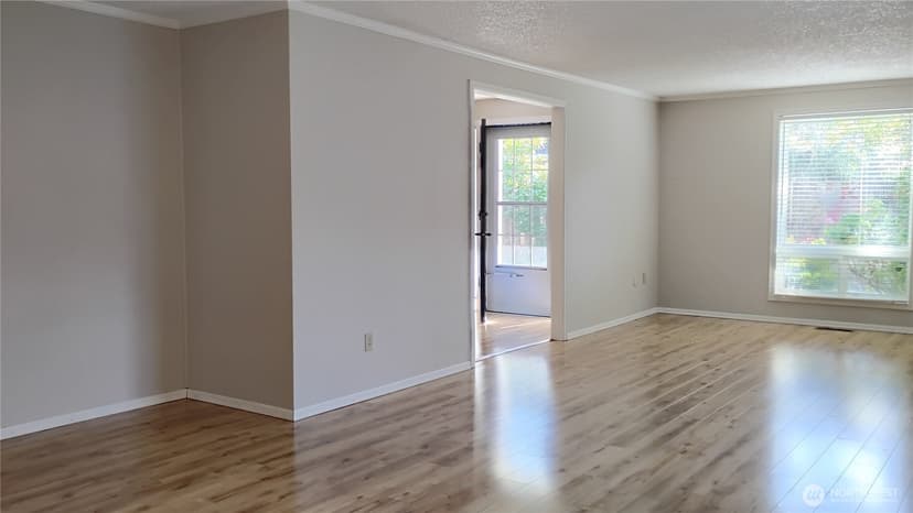Property photo for 6502 Avondale Road SW, Lakewood photo 17