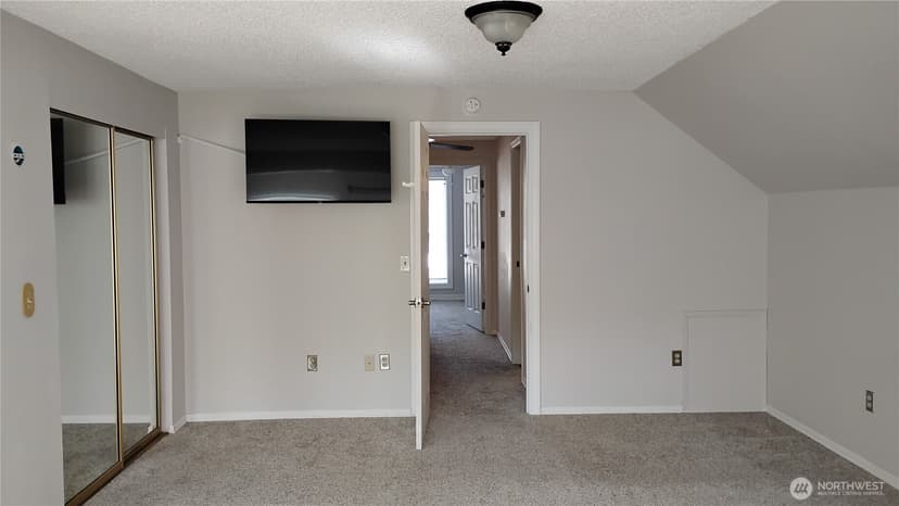 Property photo for 6502 Avondale Road SW, Lakewood photo 18
