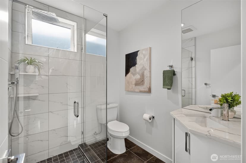 Property photo for 1615 S State Street, Seattle photo 12