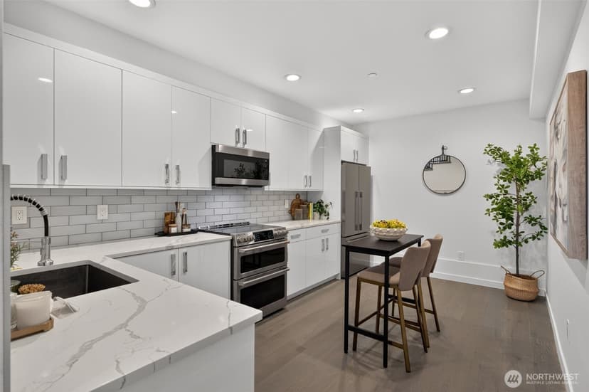 Property photo for 1615 S State Street, Seattle photo 8