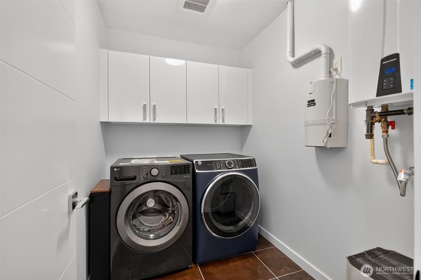 Property photo for 1615 S State Street, Seattle photo 17
