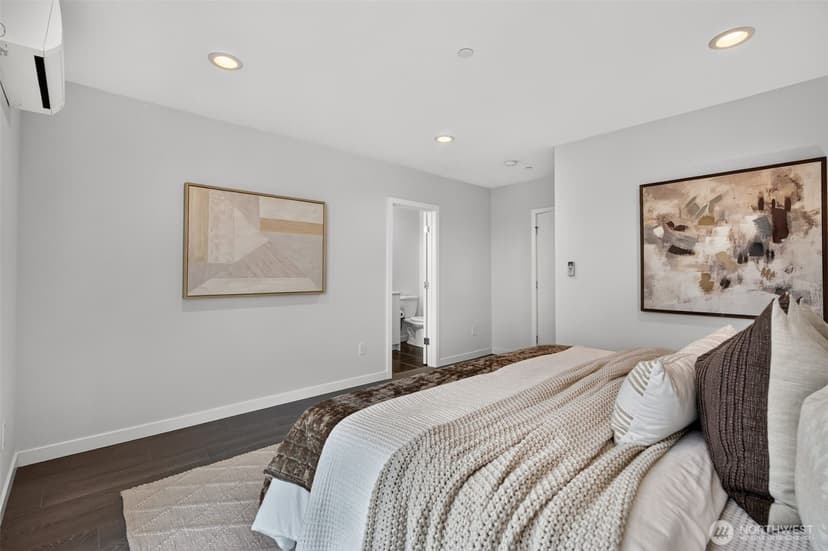 Property photo for 1615 S State Street, Seattle photo 14
