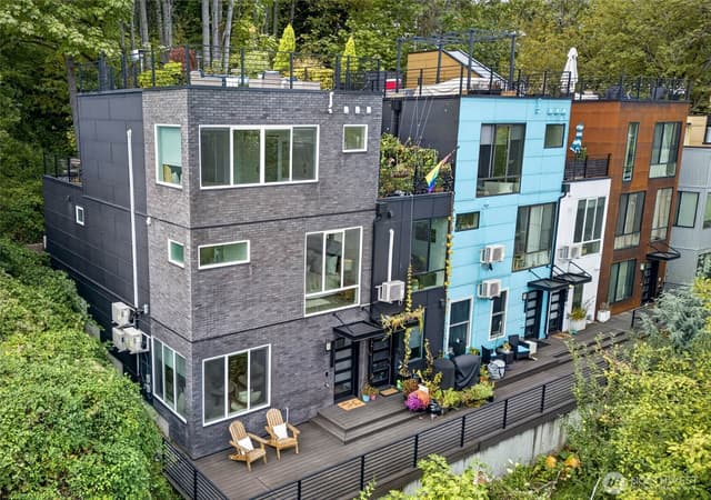 Property photo for 1615 S State Street, Seattle