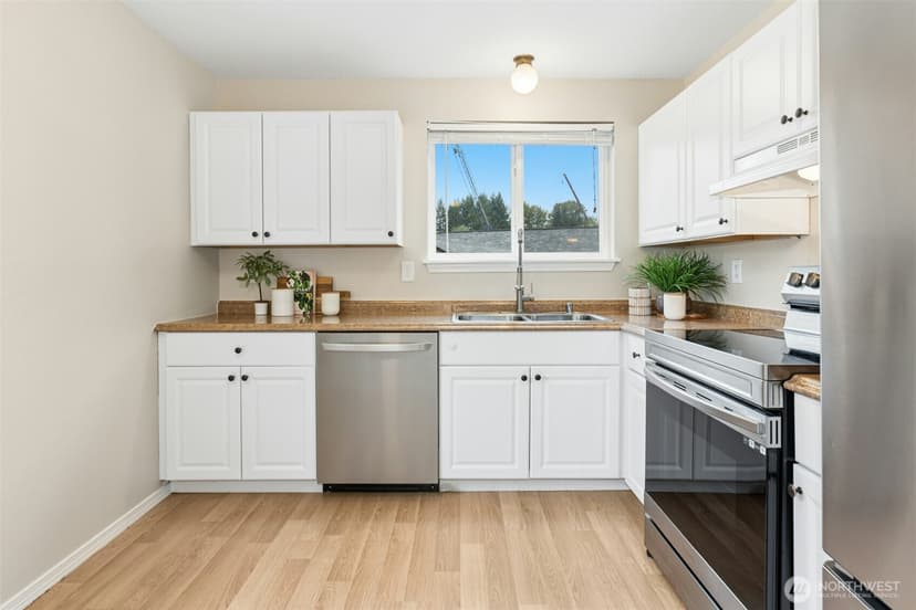 Property photo for 1808 225th Street SE, Bothell photo 11