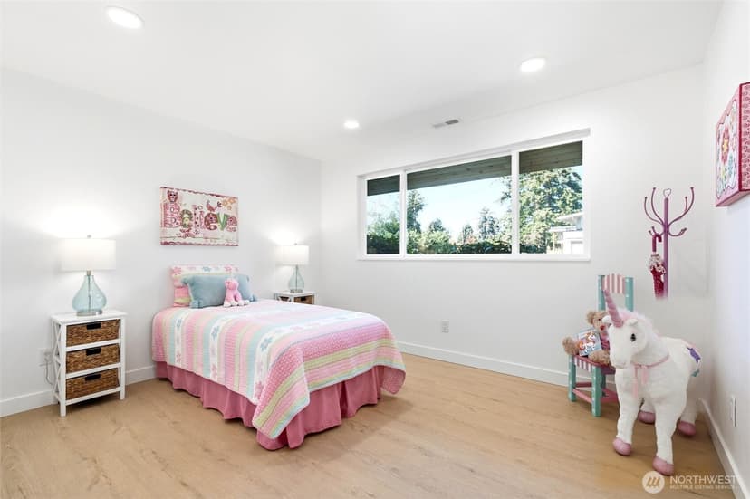 Property photo for 8205 SE 71st Street, Mercer Island photo 18