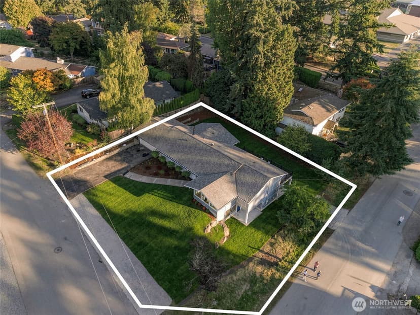Property photo for 8205 SE 71st Street, Mercer Island photo 38