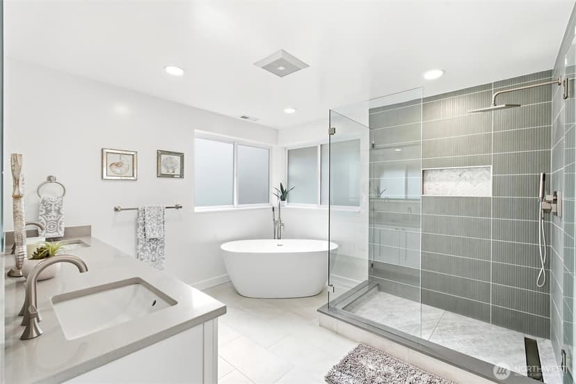Property photo for 8205 SE 71st Street, Mercer Island photo 14