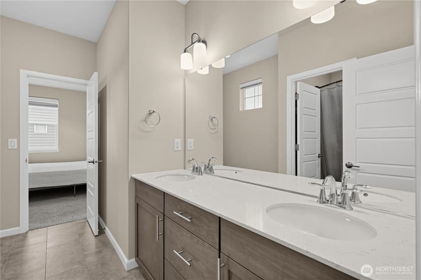 Property photo for 12911 Emerald Ridge Boulevard E, Puyallup photo 14