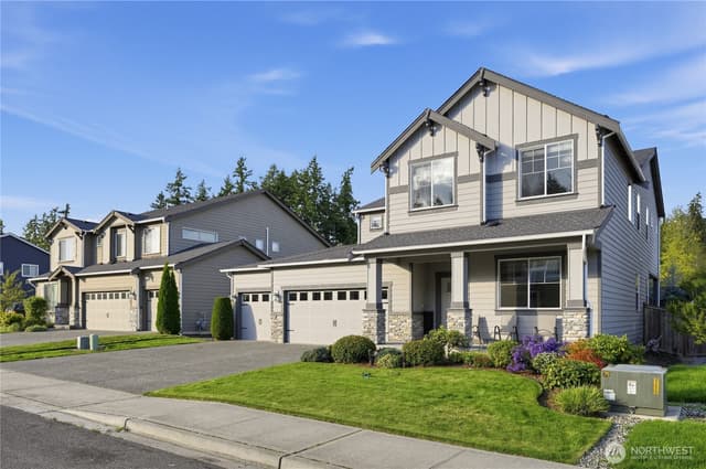 Property photo for 12911 Emerald Ridge Boulevard E, Puyallup photo 2