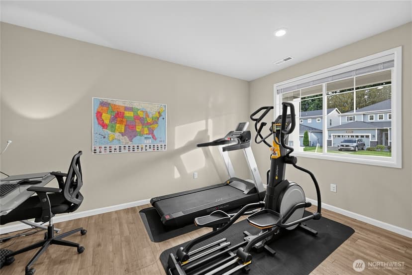 Property photo for 12911 Emerald Ridge Boulevard E, Puyallup photo 16