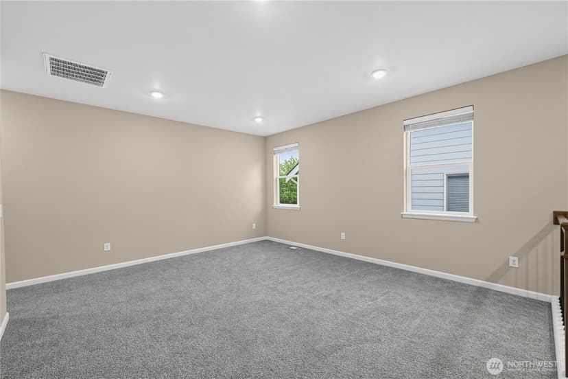 Property photo for 12911 Emerald Ridge Boulevard E, Puyallup photo 12