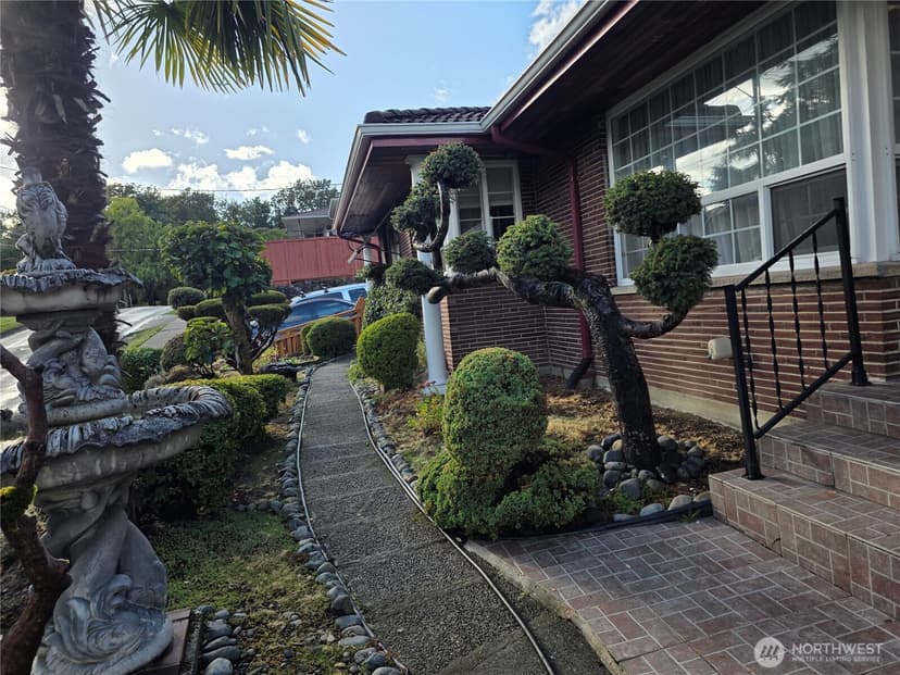 Property photo for 2818 S Dawson Street, Seattle photo 14