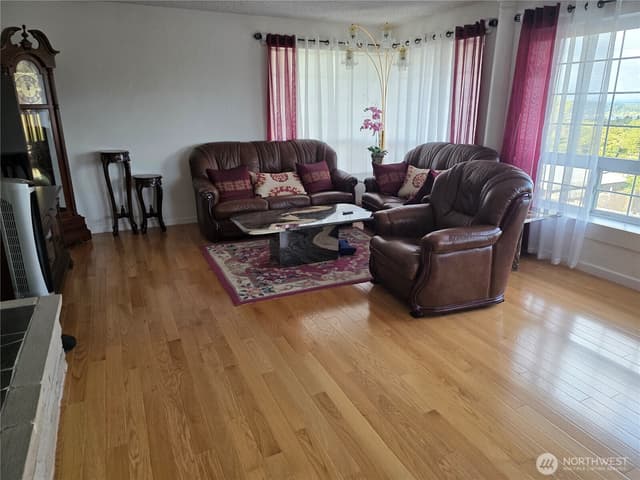 Property photo for 2818 S Dawson Street, Seattle photo 5