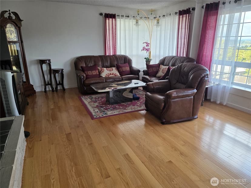 Property photo for 2818 S Dawson Street, Seattle photo 5