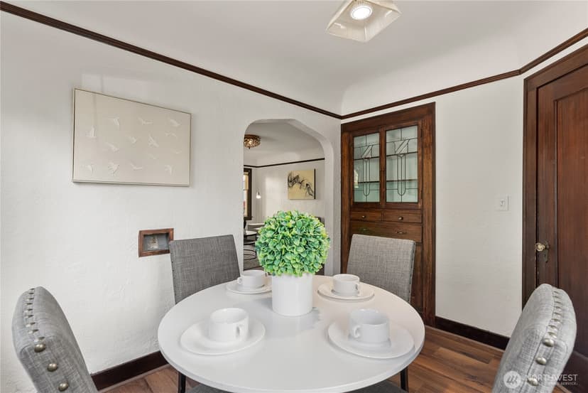 Property photo for 5436 44th Avenue SW, Seattle photo 6
