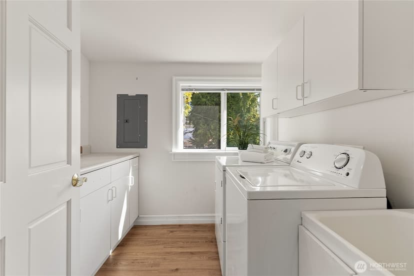 Property photo for 5436 44th Avenue SW, Seattle photo 19