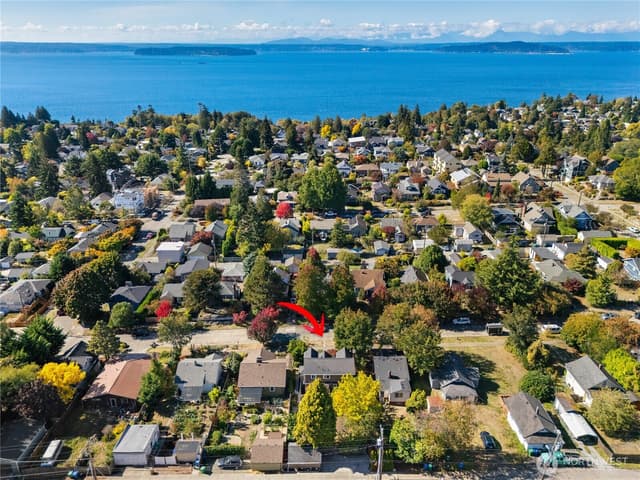 Property photo for 5436 44th Avenue SW, Seattle photo 3